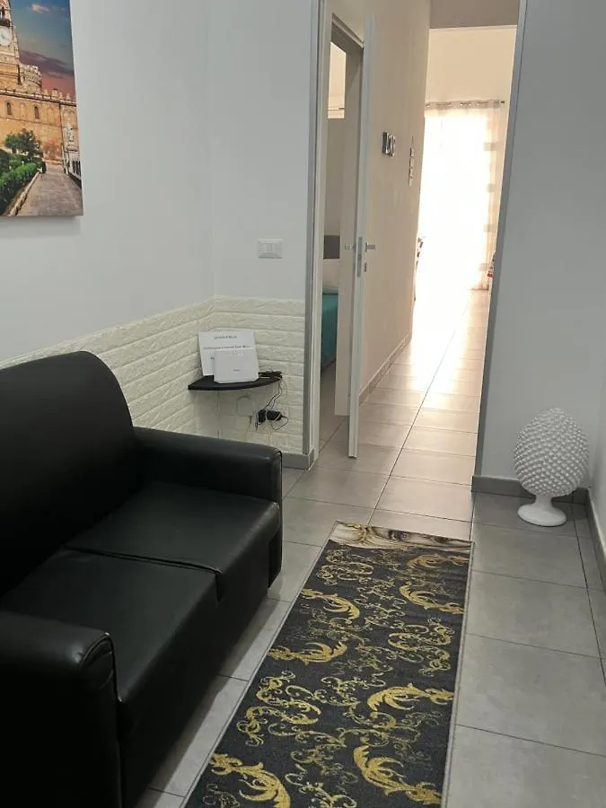 Hotel La Casa Di Bella Palermo 0*,